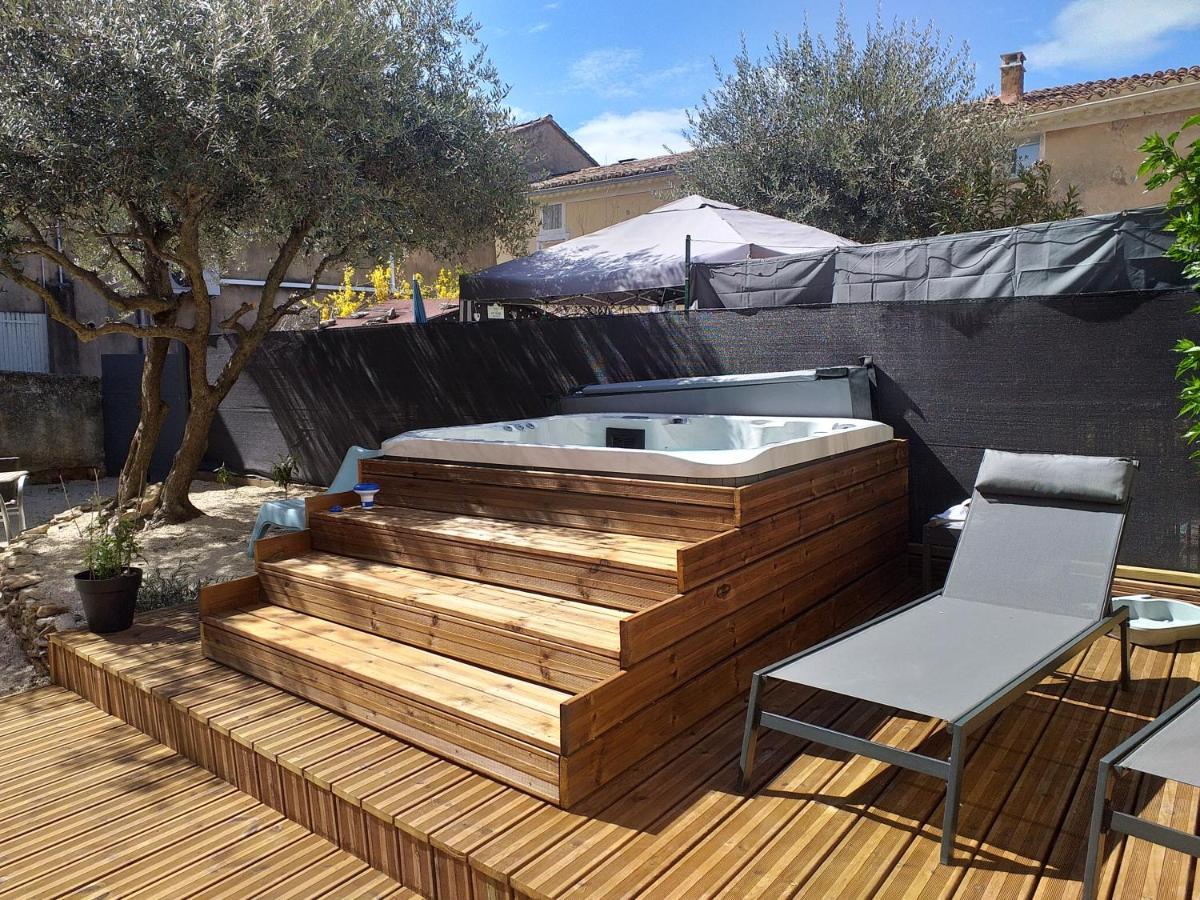 Deux M Bed & Breakfast Villes-sur-Auzon Dış mekan fotoğraf